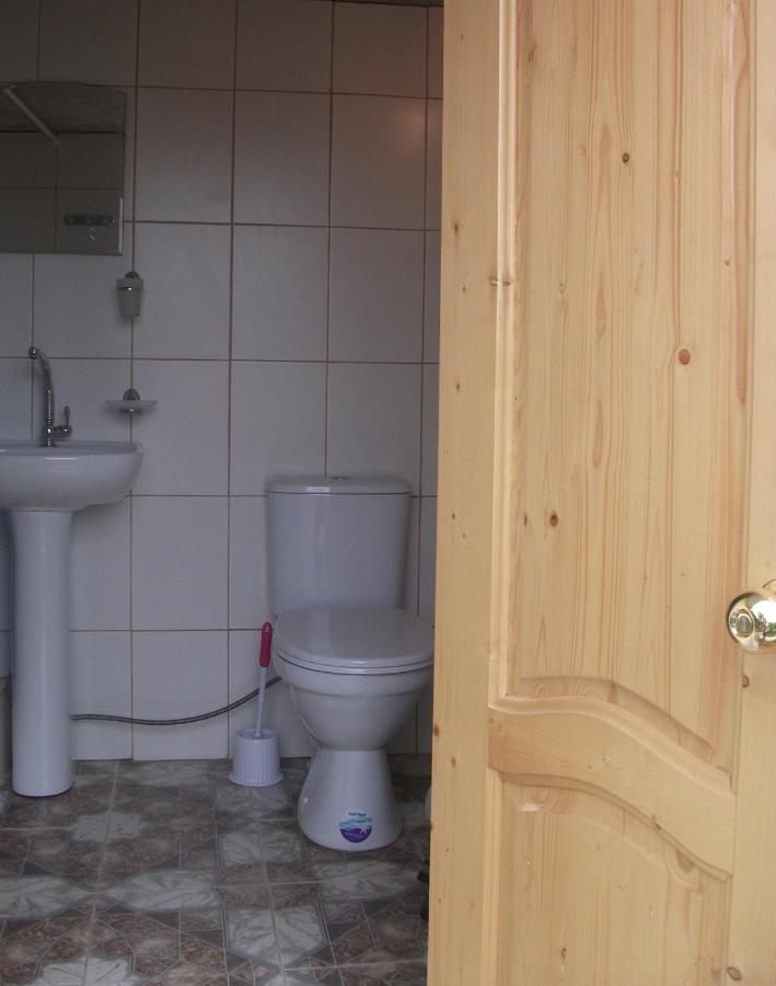 Guesthouse On Kabardinskaya 139A Гагра Екстер'єр фото