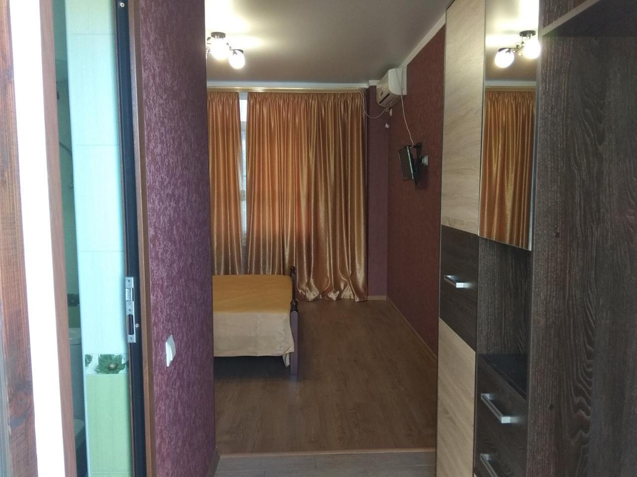 Guesthouse On Kabardinskaya 139A Гагра Екстер'єр фото