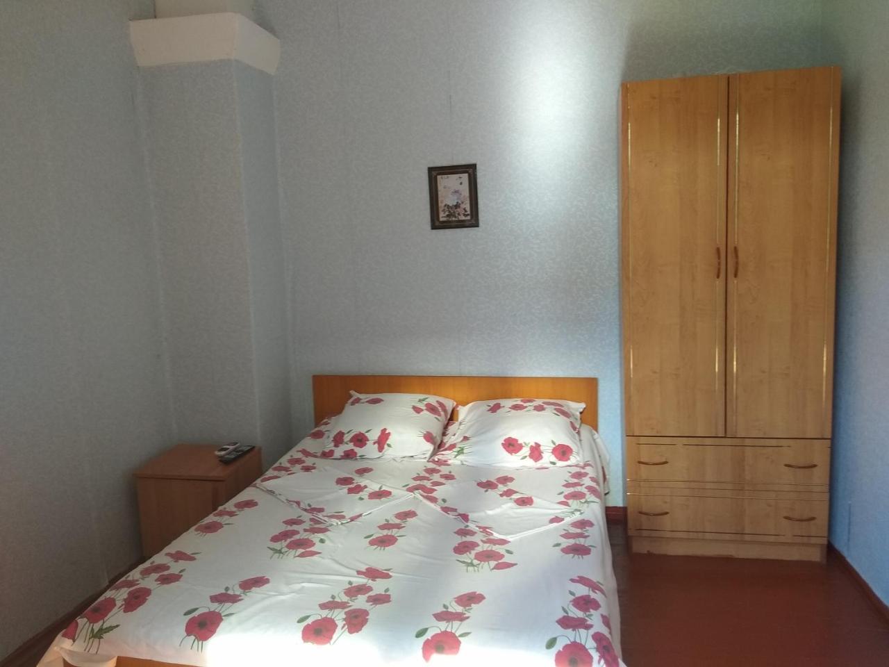 Guesthouse On Kabardinskaya 139A Гагра Екстер'єр фото